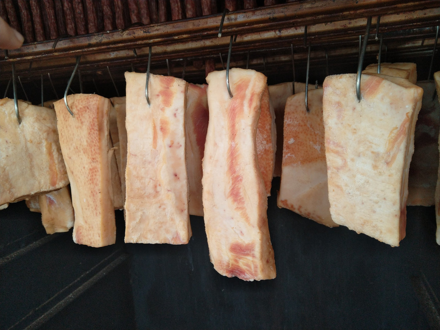 Słonina wędzona na zimno