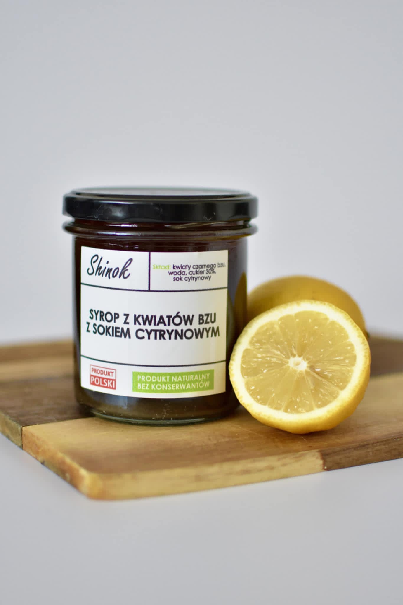 Syrop z kwiatów bzu z sokiem cytrynowym